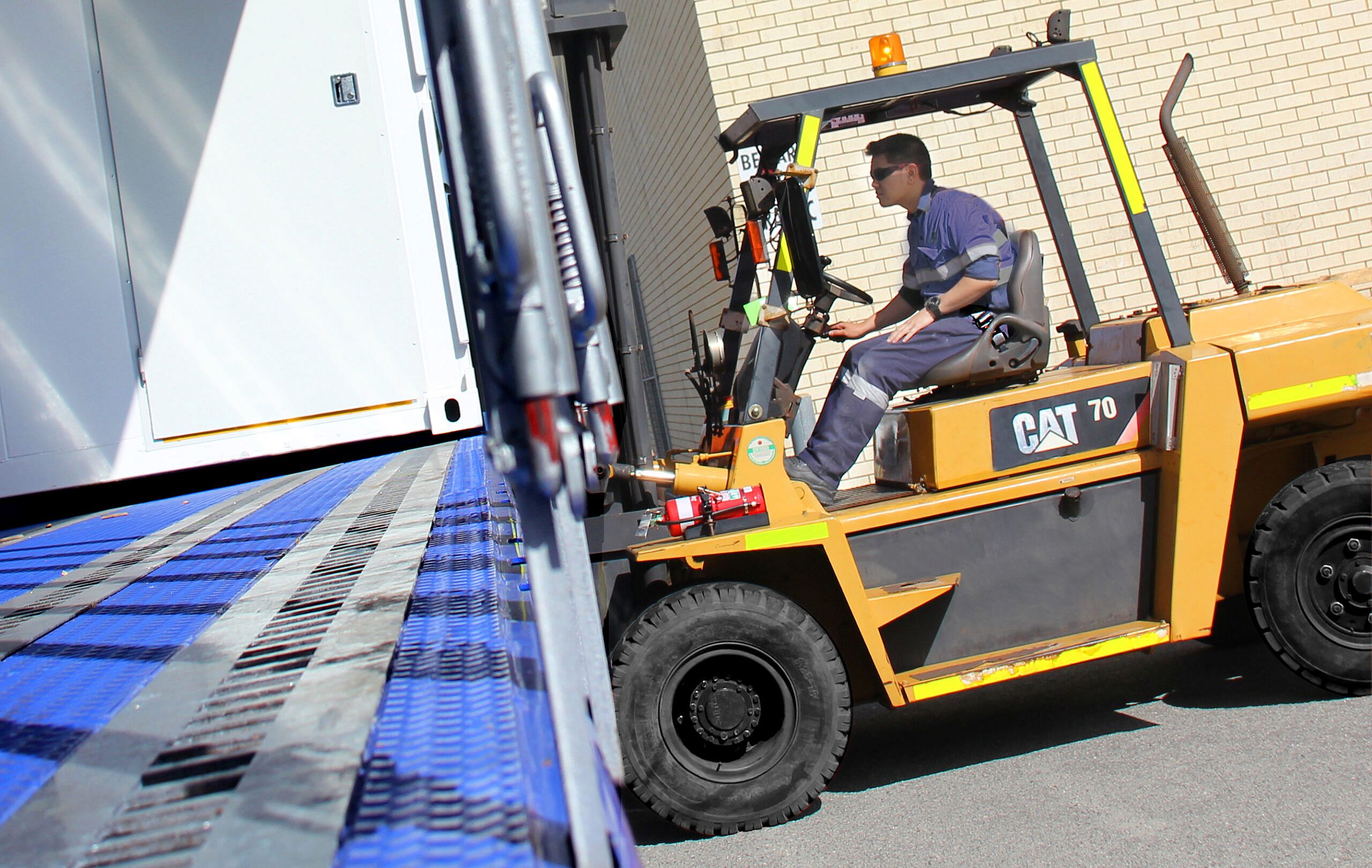 RCT tech fastens USA forklift operations RCT